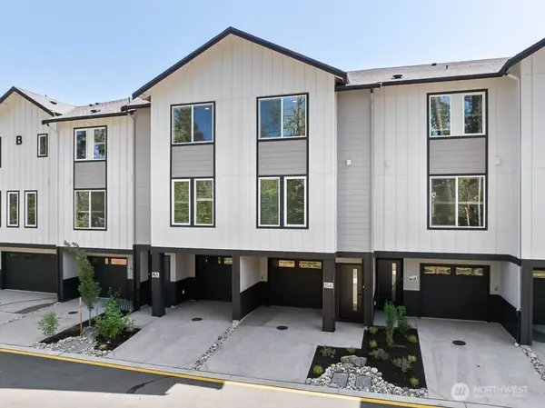 16202 Manor Way #D3, Lynnwood, WA 98087