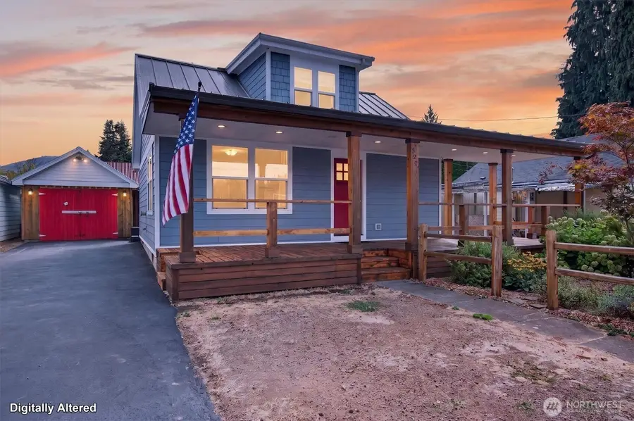320 Roake Avenue Ne, Castle Rock, WA 98611 - #2