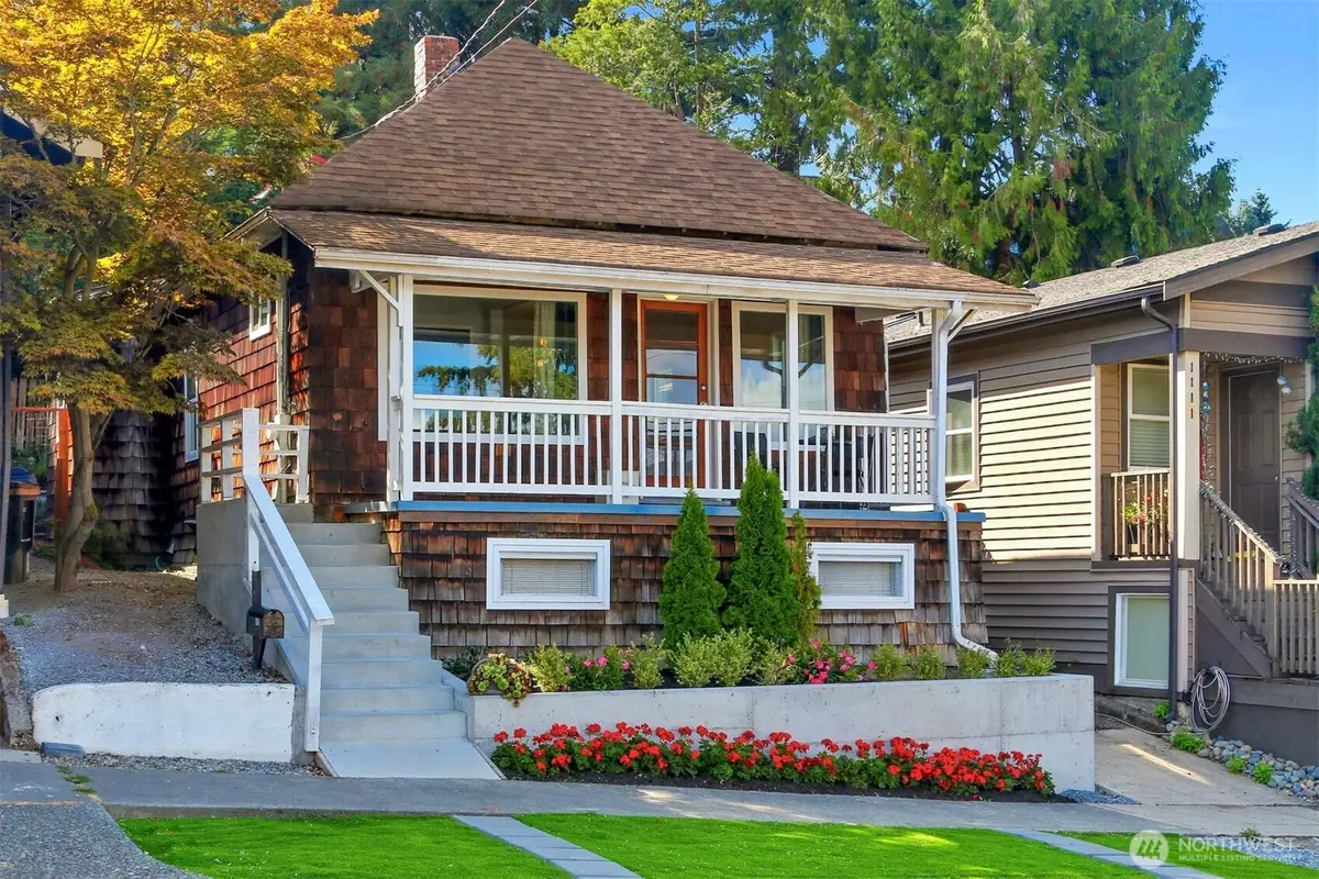 1113 33rd Avenue S, Seattle, WA 98144 - #1