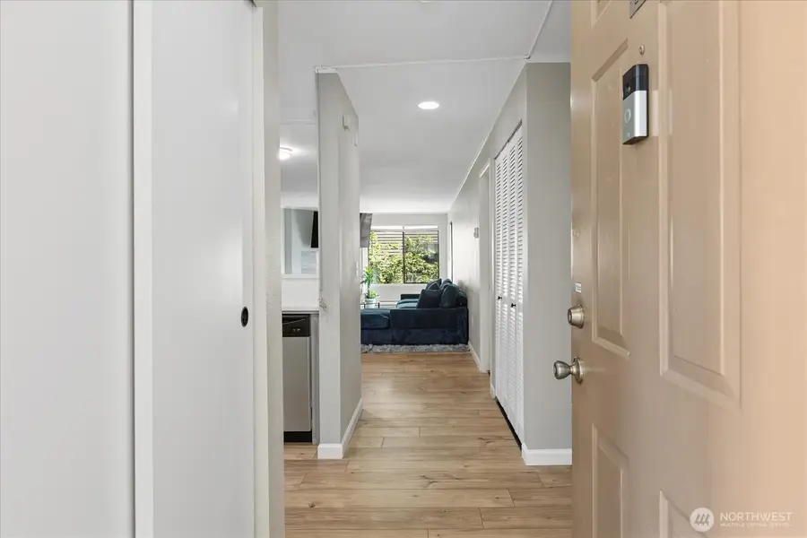3256 SW Avalon Street #203, Seattle, WA 98126 - #2