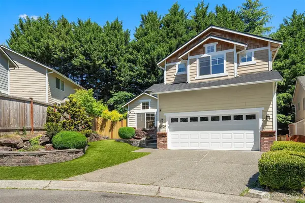 10820 NE 144th Court, Kirkland, WA 98034
