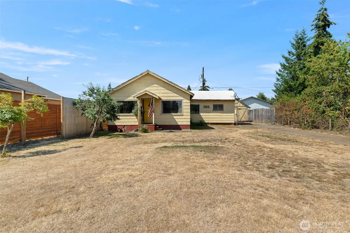 2021 N Tower Avenue, Centralia, WA 98531 - #1