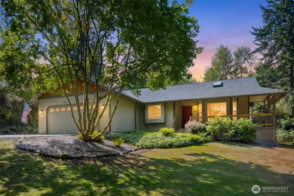 3388 Leroy Circle, Clinton, WA 98236