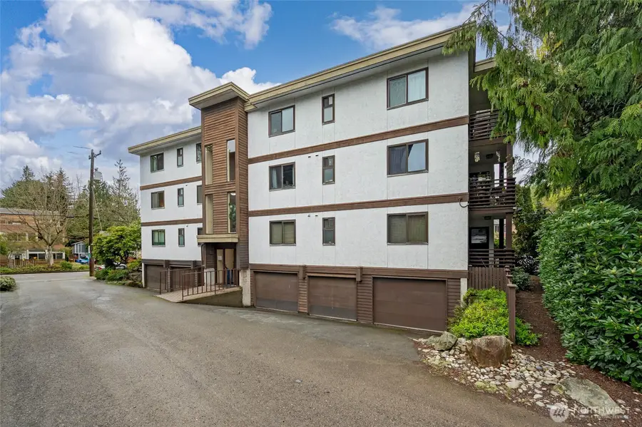 3505 W Government Way #202, Seattle, WA 98199 - #3