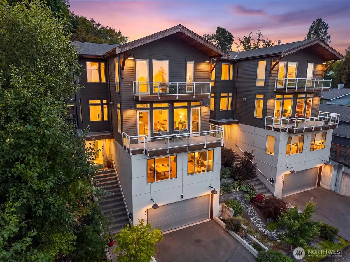 4025 Burton Place W, Seattle, WA 98199 - #1