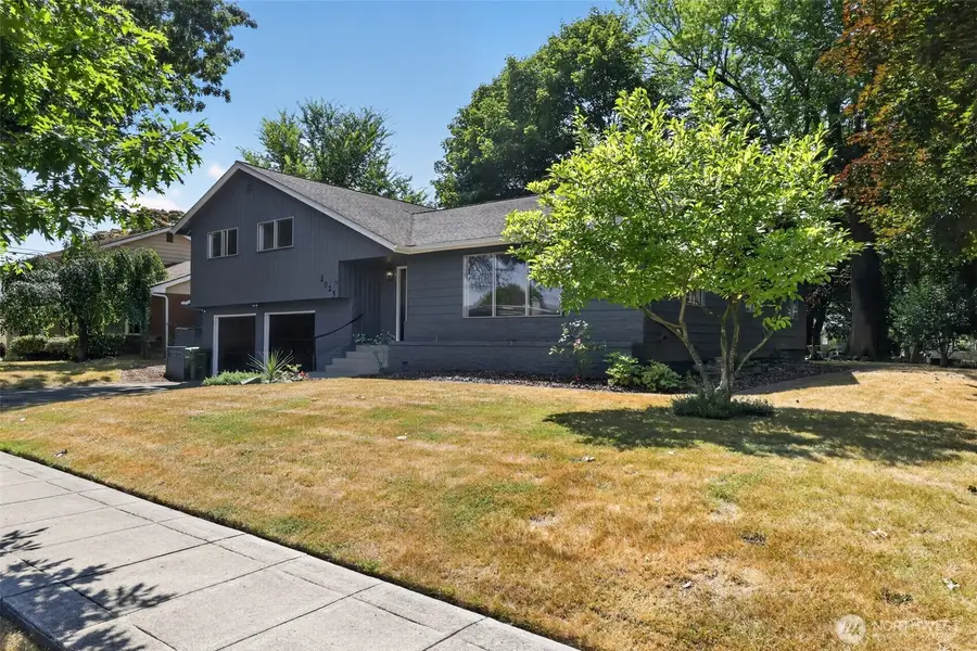 2025 Olympia Way, Longview, WA 98632 - #2