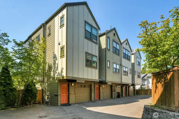 11711 Greenwood Ave N #B, Seattle, WA 98133