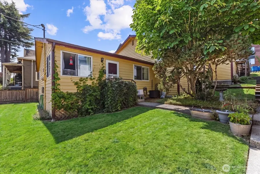 125 27th Avenue E, Seattle, WA 98112 - #3