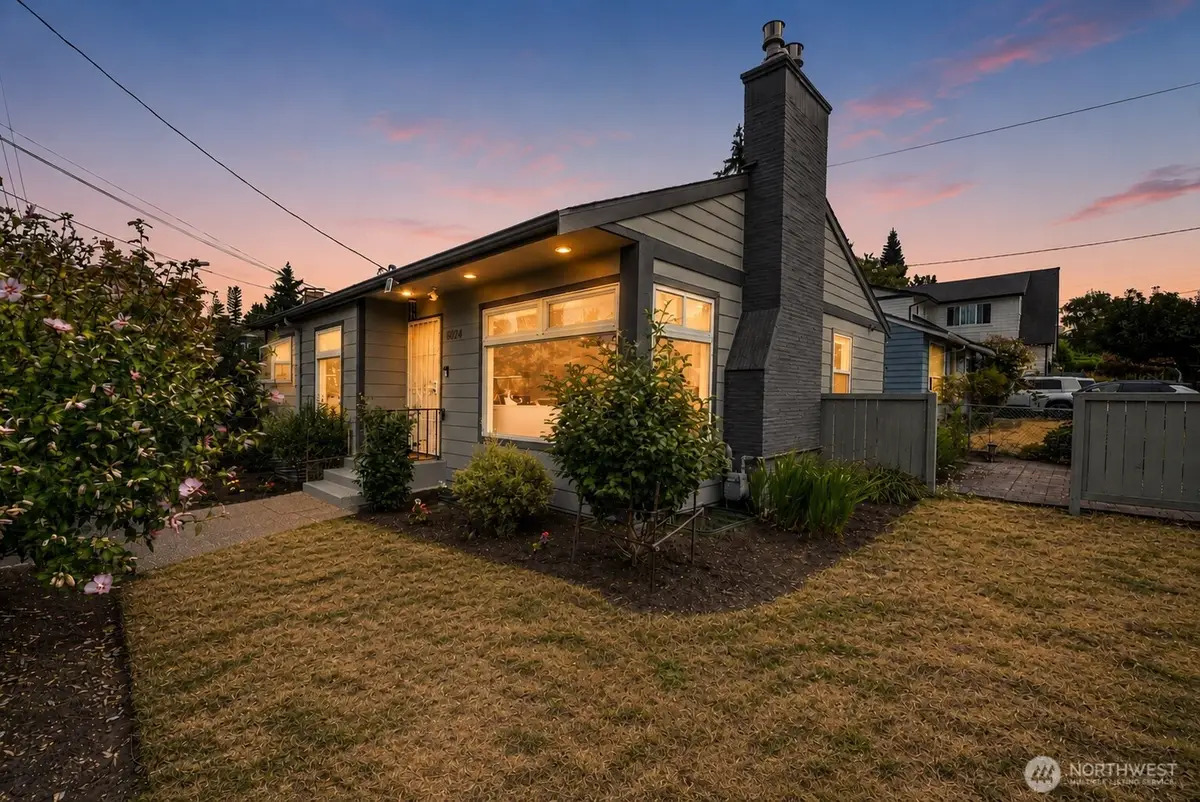 8804 5th Avenue Ne, Seattle, WA 98115 - #1