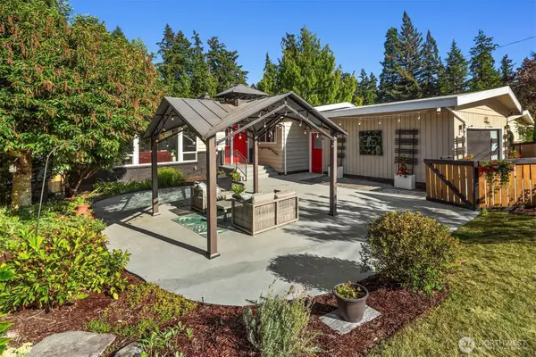 1512 167th Avenue Se, Bellevue, WA 98008