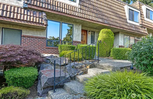 8719 238th Street Sw #B3, Edmonds, WA 98026