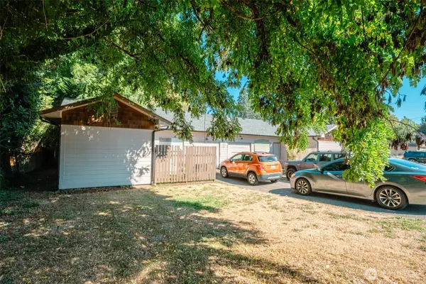 1126 Puget Street Ne, Olympia, WA 98506