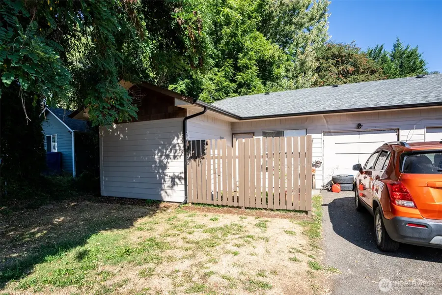 1126 Puget Street Ne, Olympia, WA 98506 - #2