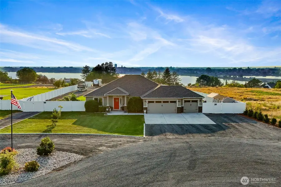 724 I.6 Ne, Moses Lake, WA 98837 - #2