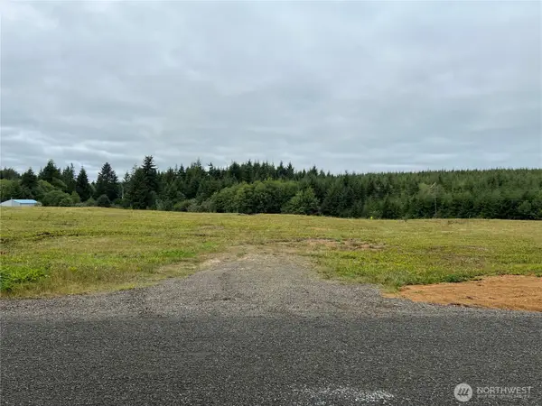 32 Grass Creek Road, Hoquiam, WA 98550