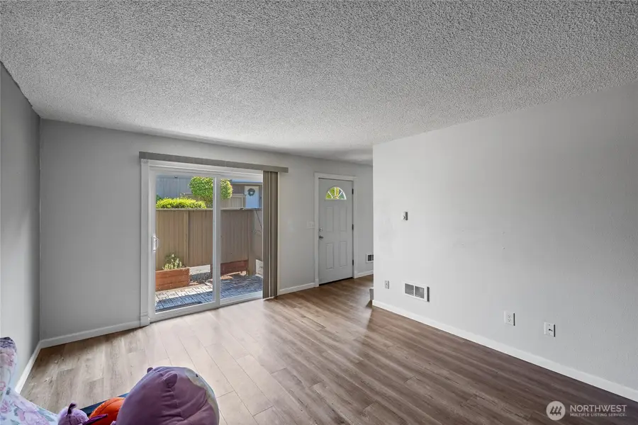 6006 N 15th #C104, Tacoma, WA 98406 - #2