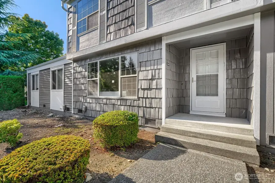 8626 Onyx Drive Sw #D, Lakewood, WA 98498 - #2