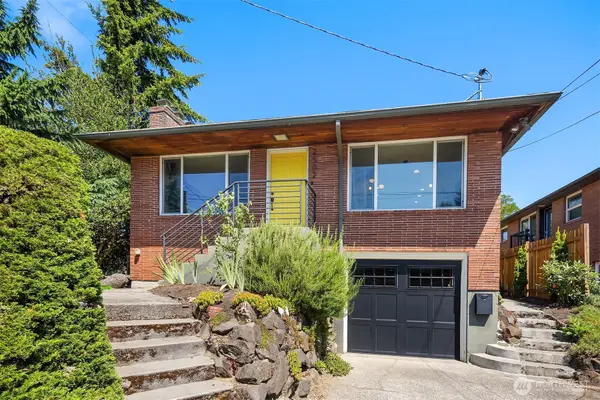 2502 NE 68th Street, Seattle, WA 98115