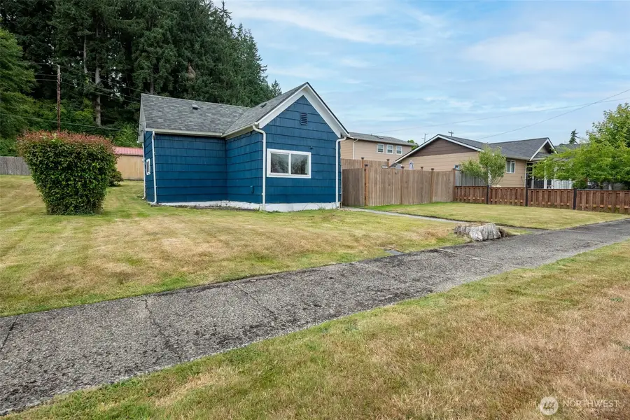 1720 2nd Street, Cosmopolis, WA 98537 - #2