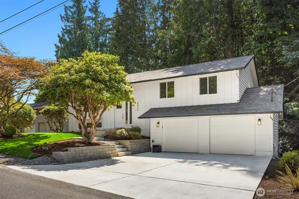 8820 194th Street Sw, Edmonds, WA 98026