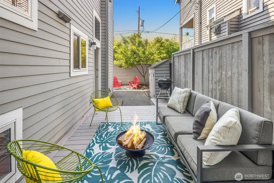 1915 42nd Avenue E #3, Seattle, WA 98112 - #2