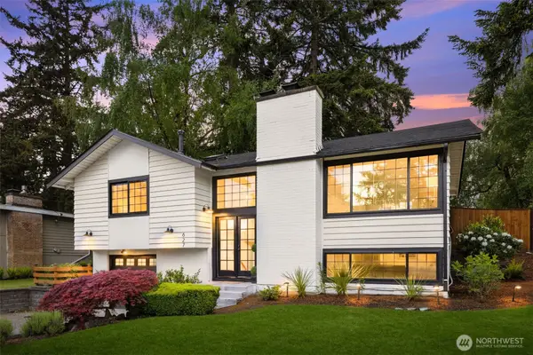627 166th Avenue Ne, Bellevue, WA 98008