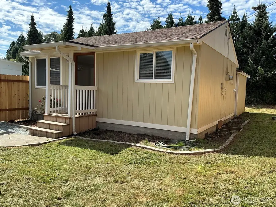 325 Hawthorne Street, Burlington, WA 98233 - #2