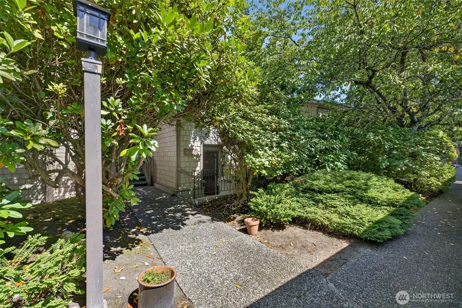 13730 15th Avenue Ne #A102, Seattle, WA 98125 - #2