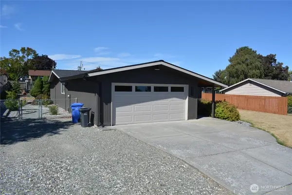 520 SW 4th Avenue Sw, Oak Harbor, WA 98277