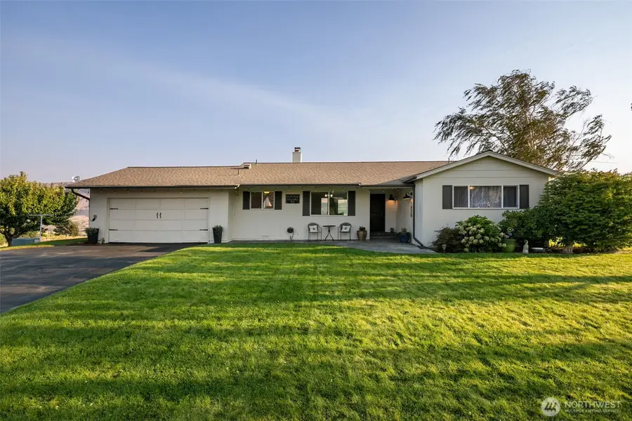 1020 S Van Sickle, East Wenatchee, WA 98802 - #2