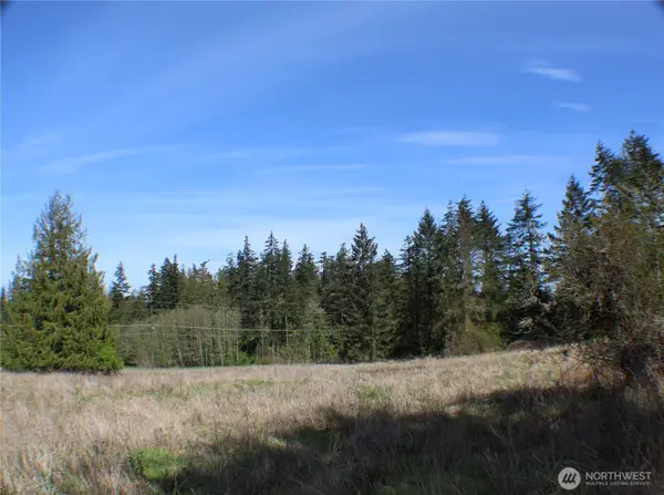999 Oso Vista Court, Sequim, WA 98382