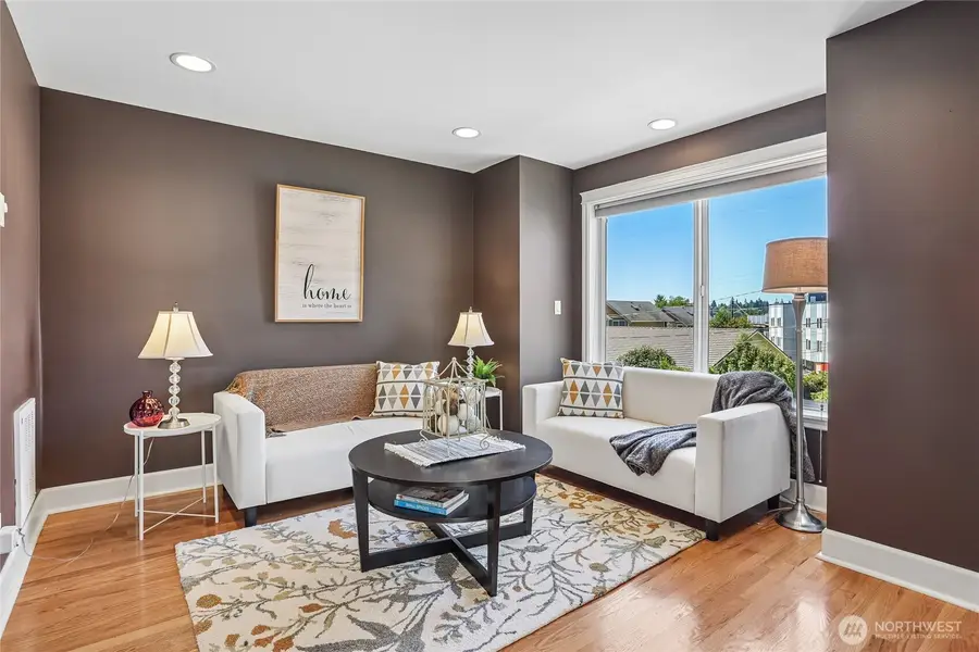 10214 1st Avenue Nw #B, Seattle, WA 98177 - #2