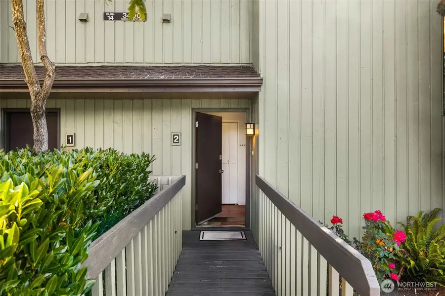 3400 108th Place Ne #2, Bellevue, WA 98004 - #3