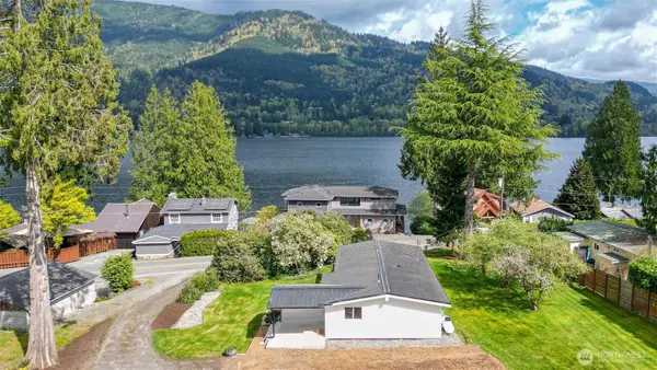 477 W Lake Samish Drive, Bellingham, WA 98229