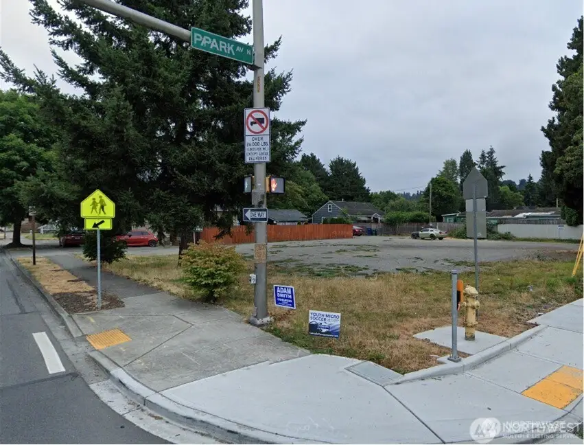 250 Park Avenue N, Renton, WA 98057 - #1
