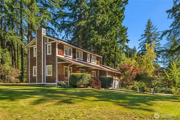 9190 NE Ruys Lane, Bainbridge Island, WA 98110