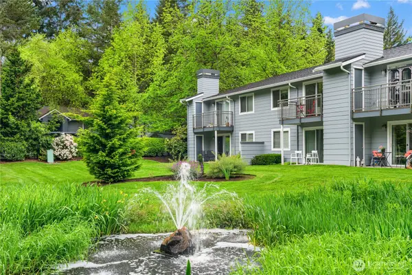 12618 100th Lane Ne #J248, Kirkland, WA 98034