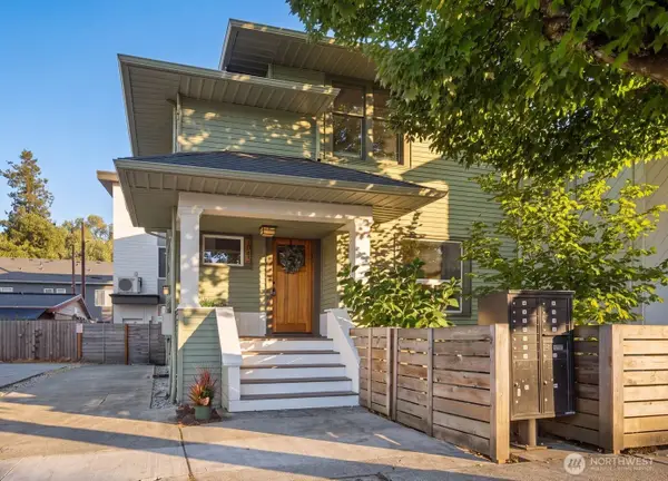 1043 S Cloverdale Street, Seattle, WA 98108