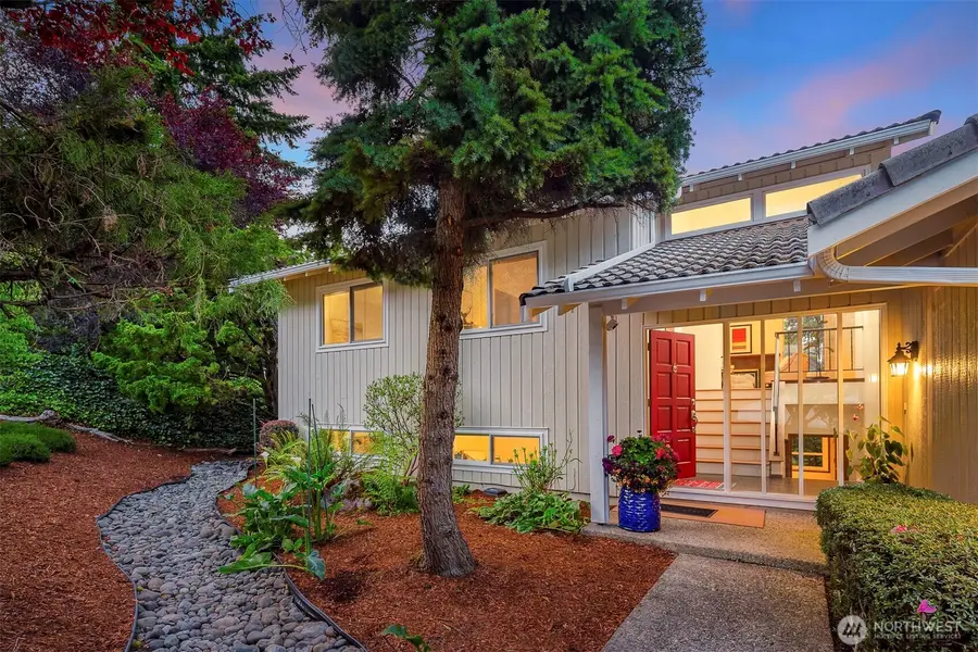 14130 SE 49th Place, Bellevue, WA 98006 - #2
