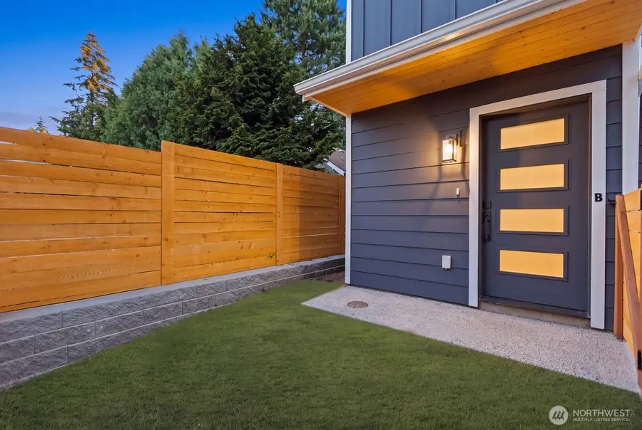 13321 3rd Avenue Ne #B, Seattle, WA 98125 - #2