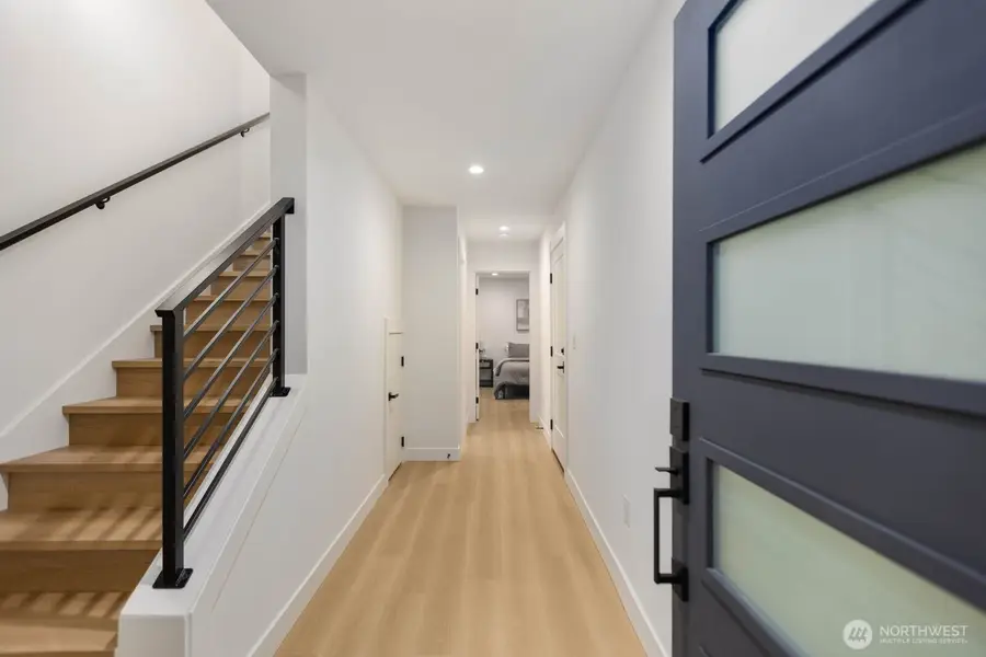 13321 3rd Avenue Ne #B, Seattle, WA 98125 - #3