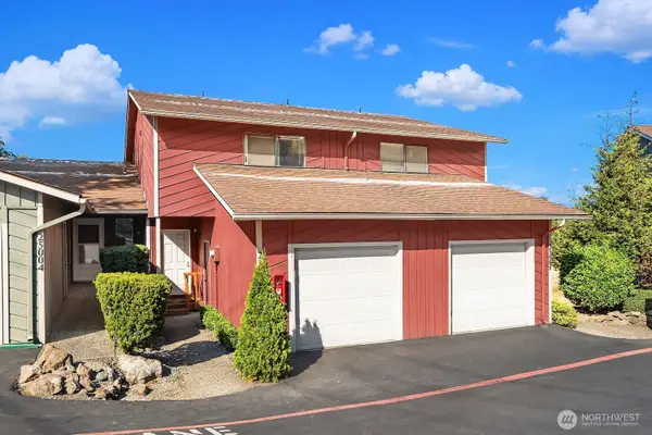 25044 Lake Fenwick Road #32, Kent, WA 98032