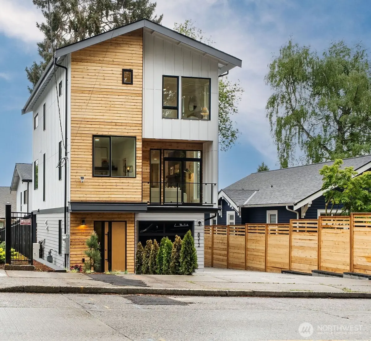 8512 15th Avenue Ne, Seattle, WA 98115 - #1