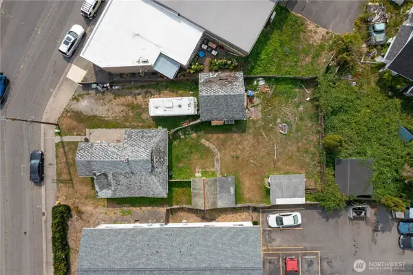 5709 3rd Avenue, Ferndale, WA 98248