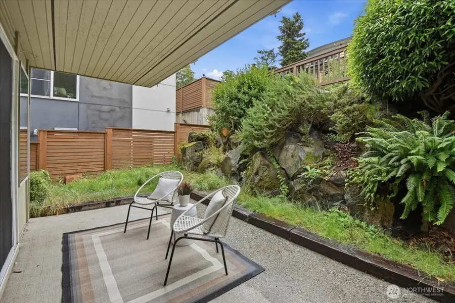 2552 14th Avenue W #203, Seattle, WA 98119 - #3