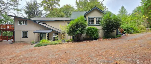 890 W Wynwood Drive, Shelton, WA 98584