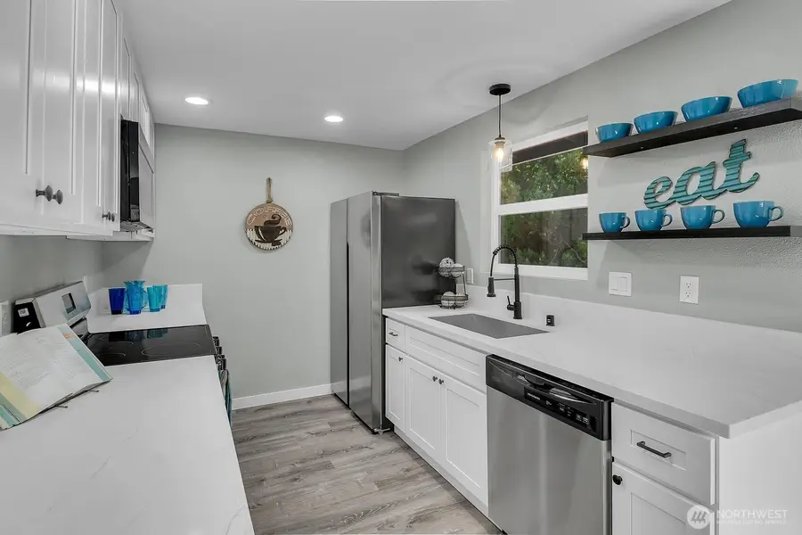 235 Dennis Street Sw, Tumwater, WA 98501 - #2