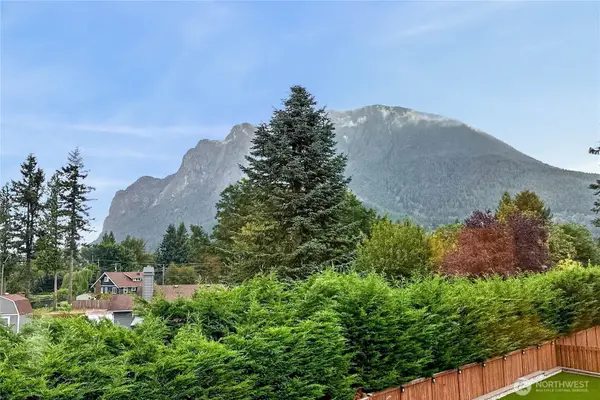 770 SE 6th Place, North Bend, WA 98045