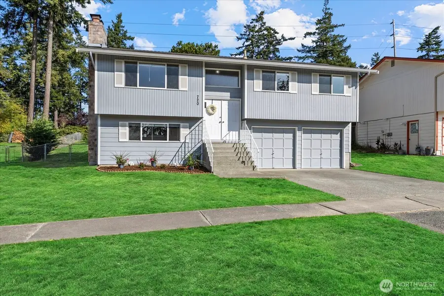 720 NW Hyak Drive, Oak Harbor, WA 98277 - #2
