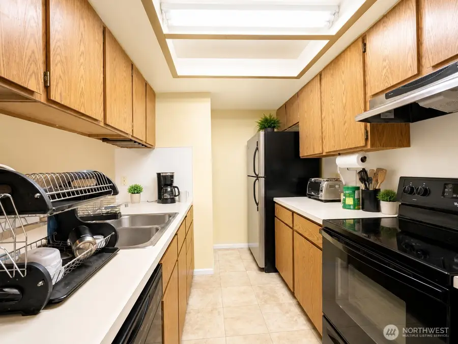 5719 Highway Place #6, Everett, WA 98203 - #2